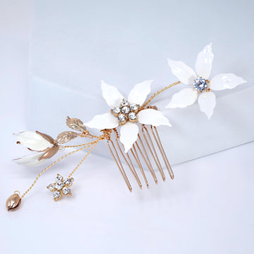 White Flowers Rhinestones And Pearl Bridal Hair Comb, Bridal Hair Piece, Bridal Hair Accessories, Wedding Hair Accessory.
